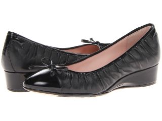 Taryn Rose Florra Womens 1 2 inch heel Shoes (Black)
