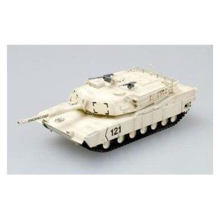 M1A1 Abrams Tank Kuwait 1991 (Built Up Plastic) 1 72 Easy Models: Toys & Games