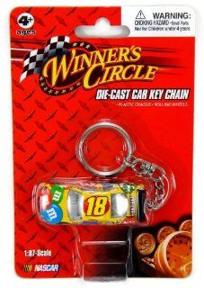 Kyle Busch #18 M&M's Car Winner's Circle Die Cast Keychain: Sports & Outdoors