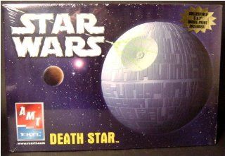 Star Wars Death Star Model Kit: Toys & Games