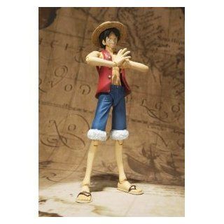 One Piece   Monkey D. Luffy S.H.Figuarts Action Figure: Toys & Games
