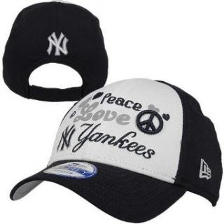 MLB New Era New York Yankees Youth 9FORTY Peace Love Team Adjustable Hat   Navy Blue: Clothing