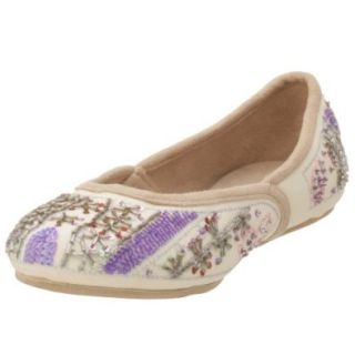 Dearfoams Women's Embellished Shantung Slipper,Spun Gold,7 M: Shoes