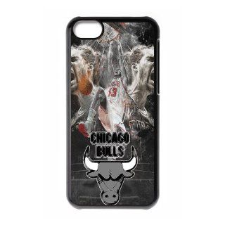 Custom Chicago Bulls New Back Cover Case for iPhone 5C CLR694: Cell Phones & Accessories