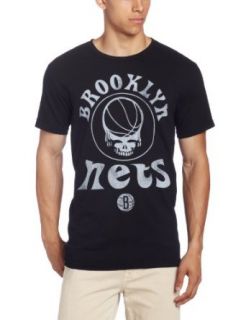 Sportiqe Men's Grateful Dead Brooklyn Nets Skull T Shirt, Black, Small: Clothing
