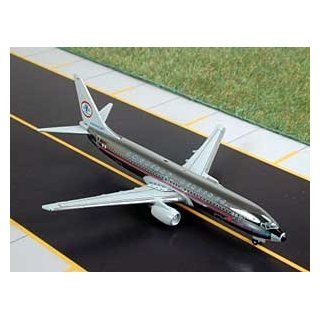 American B737 800 'Retro' Polished (1500 Scale) Toys & Games