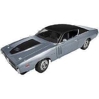 1971 Dodge Charger RT Die Cast Car: Classic Limited Edition Automobile: Toys & Games