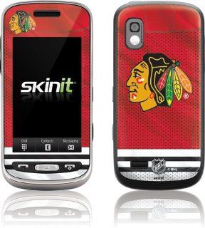 NHL   Chicago Blackhawks   Chicago Blackhawks Home Jersey   Samsung Solstice SGH A887   Skinit Skin: Cell Phones & Accessories