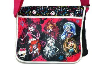 Messenger Bag   Monster High   Black/Pink Pins and Skulls School New 076911: Toys & Games