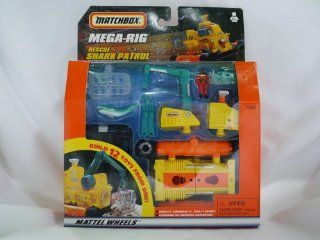 Matchbox Mega Rig Rescue Shark Patrol (1998): Toys & Games