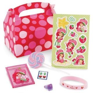 Costumes 162323 Strawberry Shortcake Party Favor Kit 