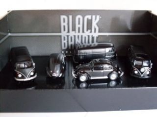 GreenLight 1:64 Motor World Dioramas Black Bandit: Toys & Games