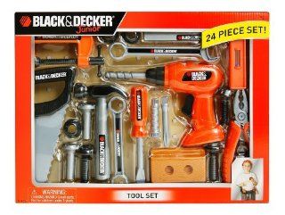 24 Pieces Included   Black And Decker Junior 24 Piece Tool Set (Window Box): Toys & Games