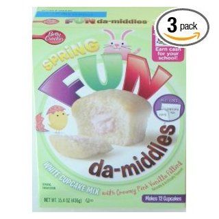 Betty Crocker Fun Da middles White Cupcake Mix Pink Vanilla Filling (15.4 Oz.   Makes 12 Cupcakes) (Pack of 3)  Cake Mixes  Grocery & Gourmet Food