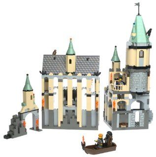 LEGO Harry Potter: Hogwarts Castle Set (4709): Toys & Games