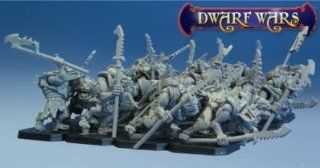 Dwarf Wars Miniatures: Orc Spear Regiment Command (4): Toys & Games