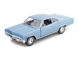 1965 Chevy Impala SS 396 1/24   Baby Blue: Toys & Games