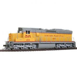 Atlas Master&#8482 Silver Series HO Scale Diesel EMD SD24   Standard DC Union Pacific #404 (yellow, gray, We Can Handle It Slogan): Toys & Games