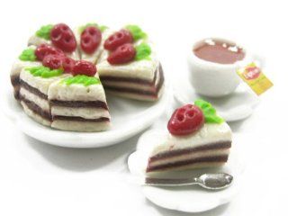 Dolls House Miniature Food 8 Cuts Slice Chocolate Strawberry Cakes Tea Set Supply Charms Deco Dollhouse Food   5542: Everything Else