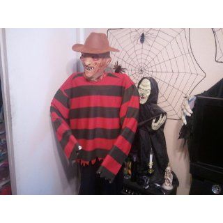 A Nightmare On Elm Street Freddy Krueger Costume Deluxe Overhead Mask, Red, One Size: Clothing
