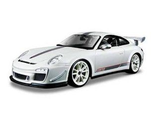 Bburago Porsche 911 GT3 RS 4.0 Diecast Vehicle, 1:18: Toys & Games