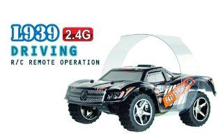 WL Toys L939 Mini Truggy 5" RC Car 2.4 Ghz: Toys & Games
