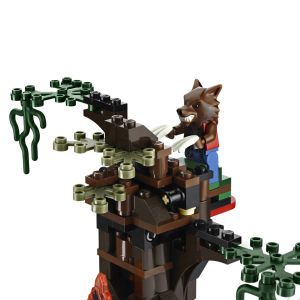 LEGO Monster Fighters: The Werewolf (9463)      Toys