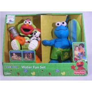 Sesame Street Water Fun Set : Elmo and Cookie Monster: Toys & Games