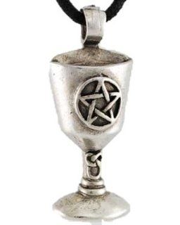 Well Being Pentacle Pentagram Five Pointed Star of David Amulet Necklace Pendant Charm Wicca Wiccan Pagan Metaphysical Spiritual Religious Women's Men's Jewelry: Jewelry