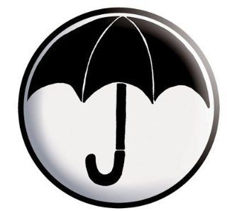 Dark Horse Comics   The Umbrella Academy magnet Logo 6 cm: Toys & Games