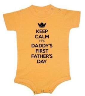 Keep Calm It's Daddy's First Father's Day Baby T Shirt Bodysuit: Clothing