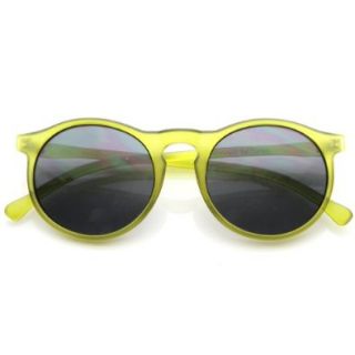 zeroUV   Vintage Inspired Fashion P3 Shaped Round Circle Sunglasses w/ Key Hole Bridge (Green): Shoes