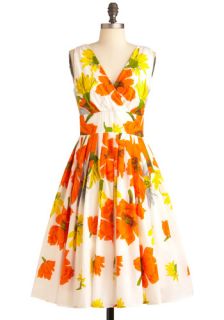 Glamour Power To You Dress in Flower Bed  Mod Retro Vintage Dresses