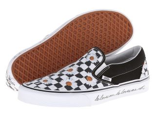 Vans Classic Slip On True White) Skate Shoes (Multi)