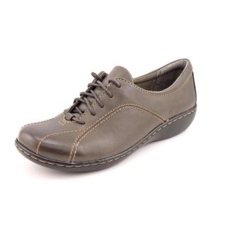 Clarks Womens Ashland Pat Q Leather Casual Shoes   Wide  