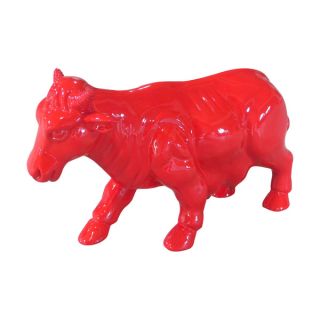 Friendly Red Cow Statue   15879225 Top