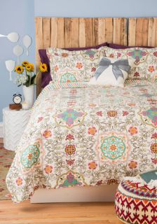 Carriage House Quilt Set in King  Mod Retro Vintage Decor Accessories