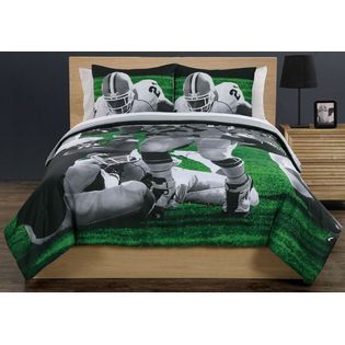 Image Photoreal Football Running Back Full / Queen Comforter With 2