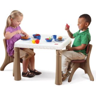 Step2 LifeStyle Table and 2 Chairs Set