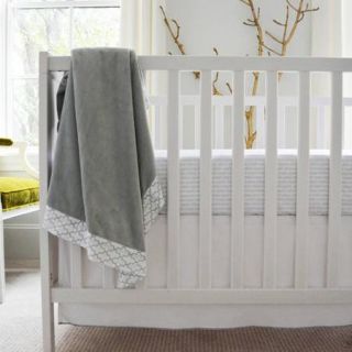 Owen & Ozzie 2 Piece Crib Bedding Set, Grey