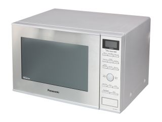 Panasonic 1200 Watts Family Size 1.2 Cu. Ft. Countertop Microwave Oven NN SD681S Sensor Cook Stainless Steel